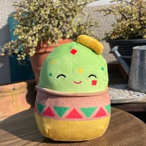 NWOT🤎 Squishmallow 5” Guacamole🥑